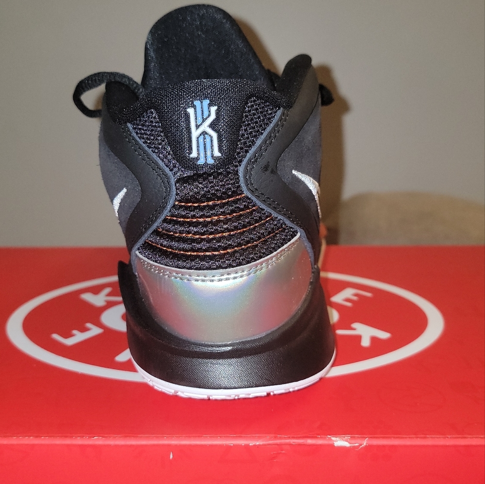 2022 Kyrie Infinity "Fire and Ice" - Picture 6 of 14
